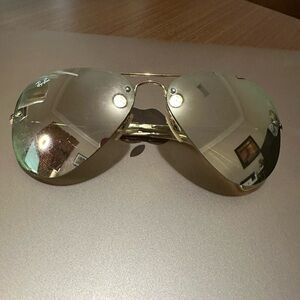 Ray-Ban Gold Aviator Sunglasses